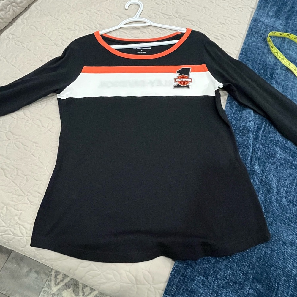 Harley-Davidson Black and Orange Crew Neck Shirt (NWOT)